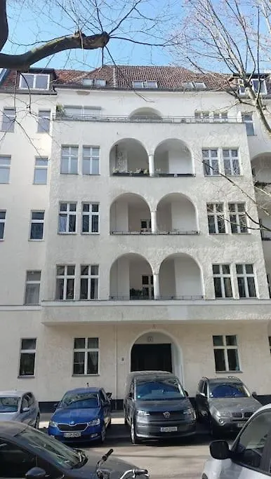 Uhu Apartamento Berlim 0*,